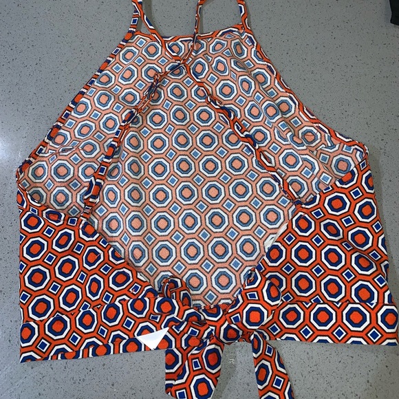 Forever 21 crop top - Picture 2 of 2